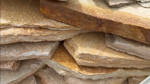 Плитняк златолит жёлтый золотистый для отмостки купить в Владивостоке