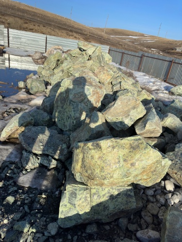 Камни для ландшафтного дизайна зелёные 10-60 килограмм купить в Владивостоке