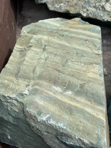 Ландшафтные глыбы зелёные 200-500 килограмм купить в Владивостоке