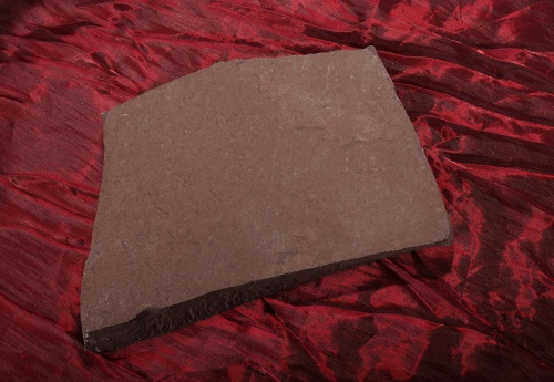 Плитняк лемезит бордовый для цоколя 1,5-2 см купить в Владивостоке