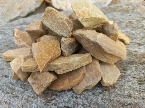 Златолит жёлтый декоративная каменная крошка купить в Владивостоке