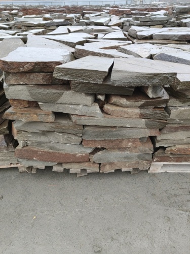 Плитняк песчаник серо-зелёный для мощения 60-65 мм купить в Владивостоке