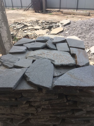 Златолит серебристый галтованный для лестниц купить в Владивостоке